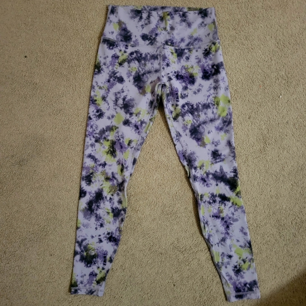 Lululemon Aligns size 10
